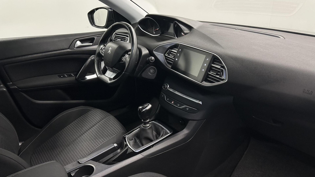 Peugeot 308 (J712RD) met abonnement