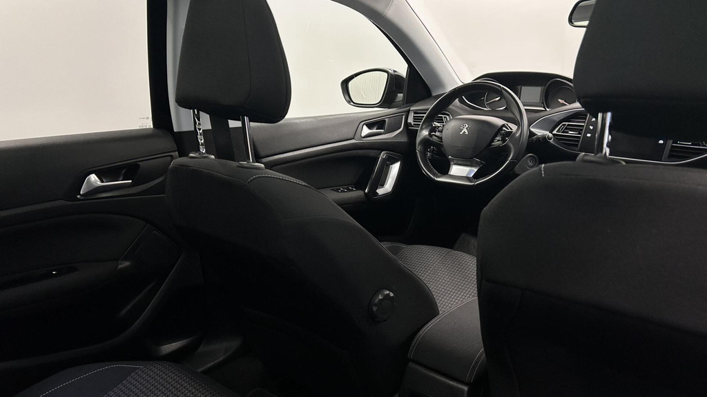 Peugeot 308 (J712RD) met abonnement