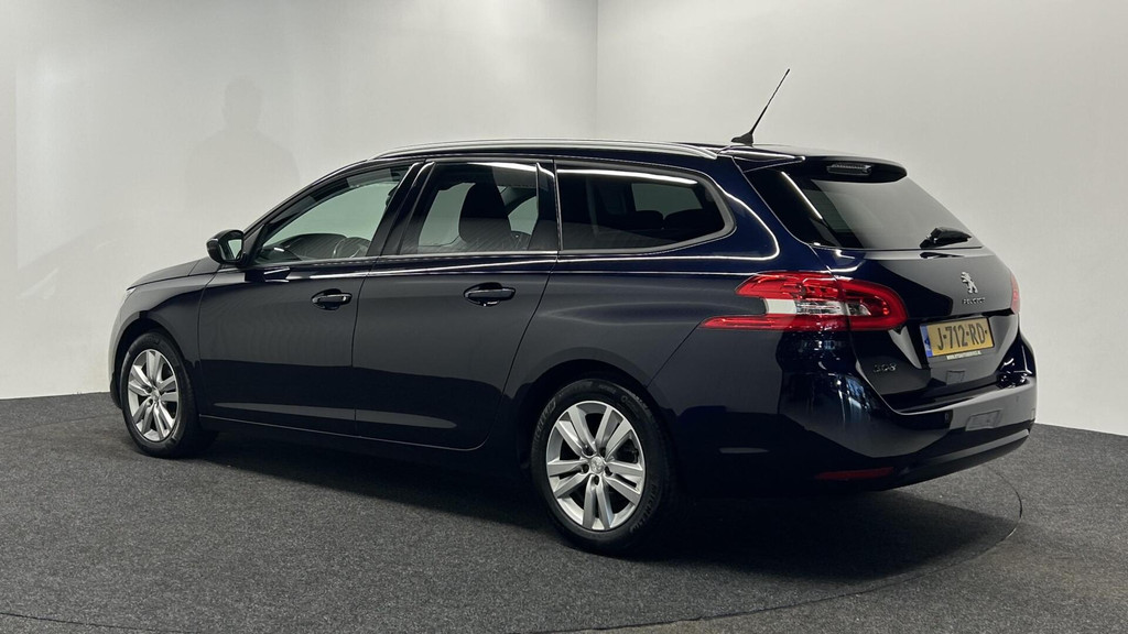 Peugeot 308 (J712RD) met abonnement