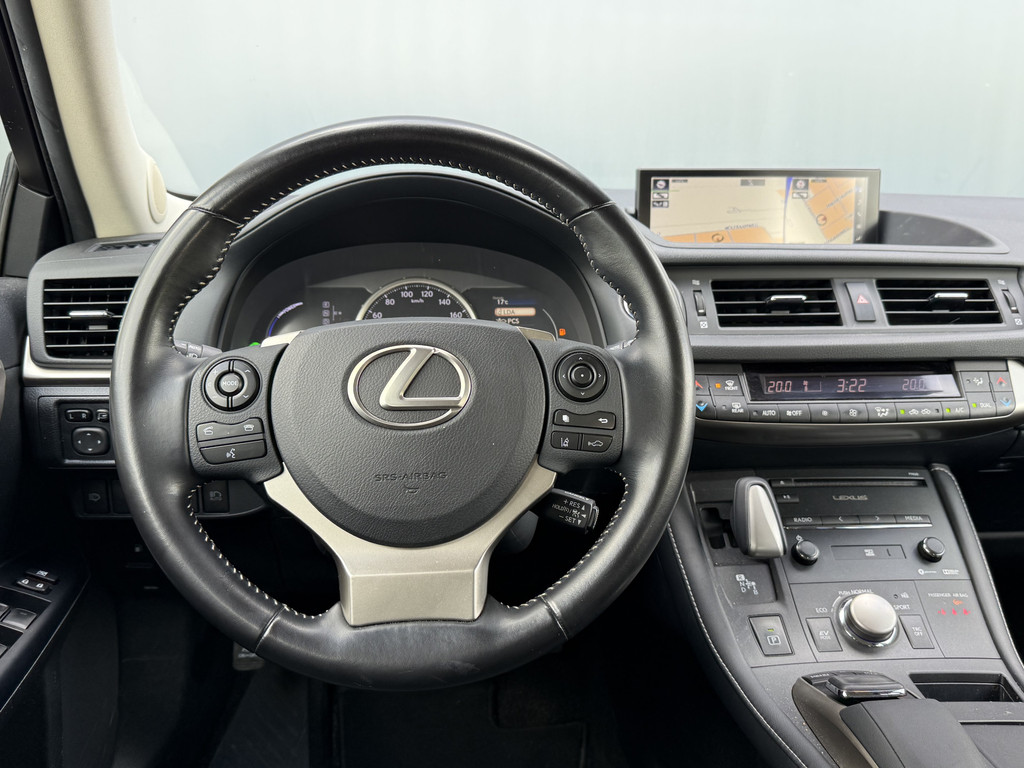 Lexus CT (J534VV) met abonnement