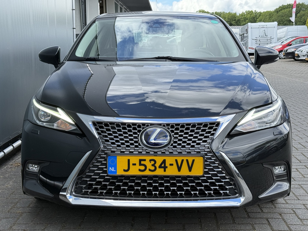 Lexus CT (J534VV) met abonnement