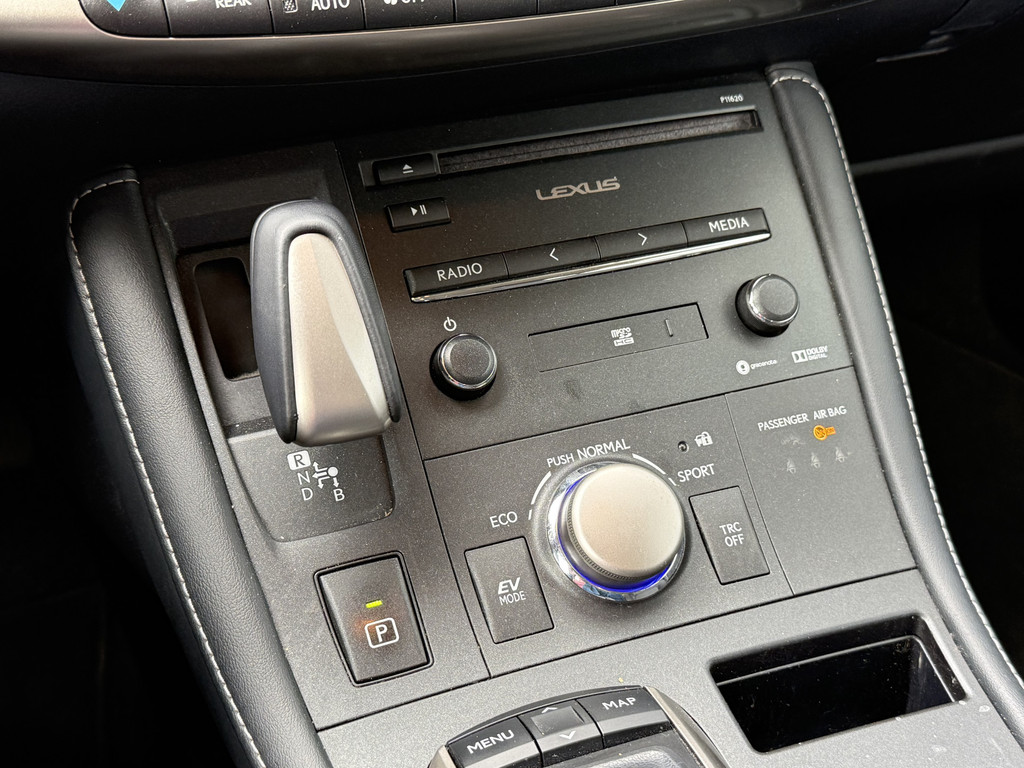 Lexus CT (J534VV) met abonnement