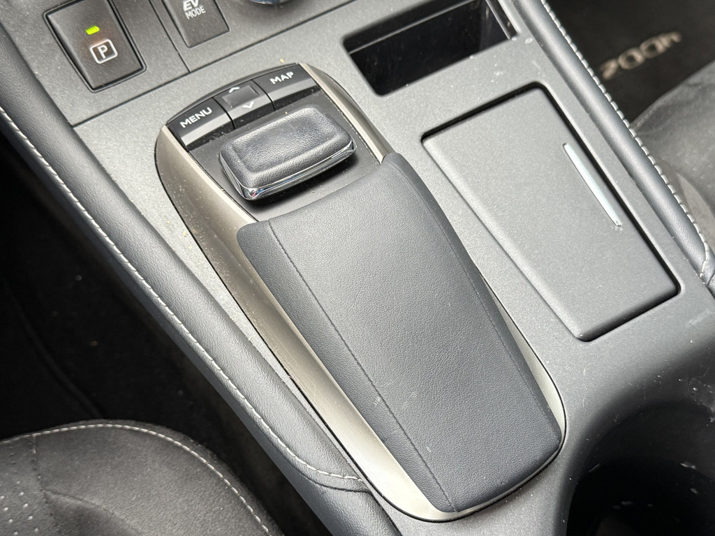 Lexus CT (J534VV) met abonnement