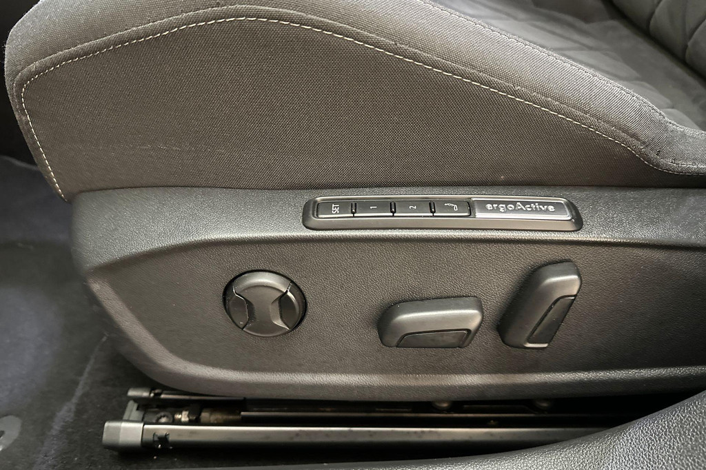 Volkswagen Golf (JHN16V) met abonnement