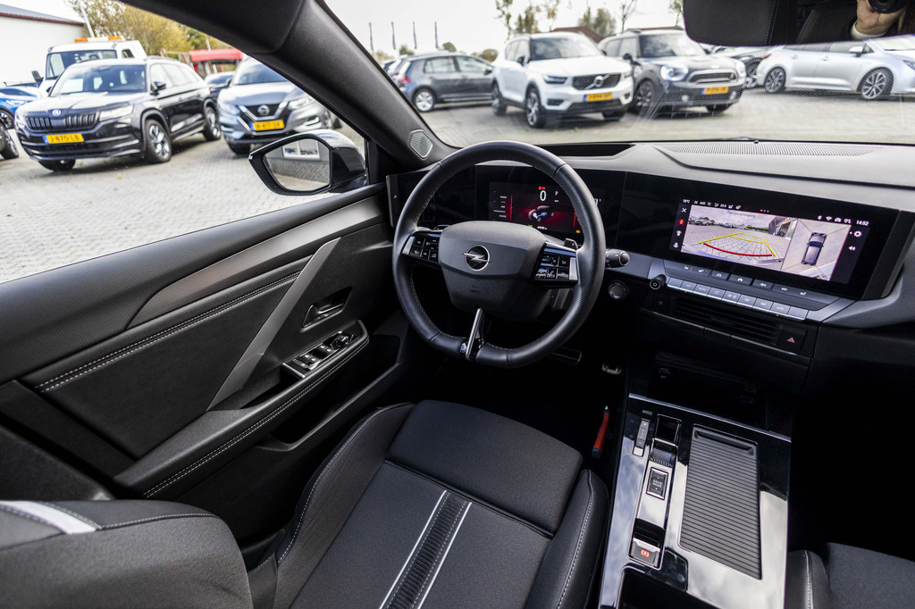 Opel Astra (GGS66X) met abonnement