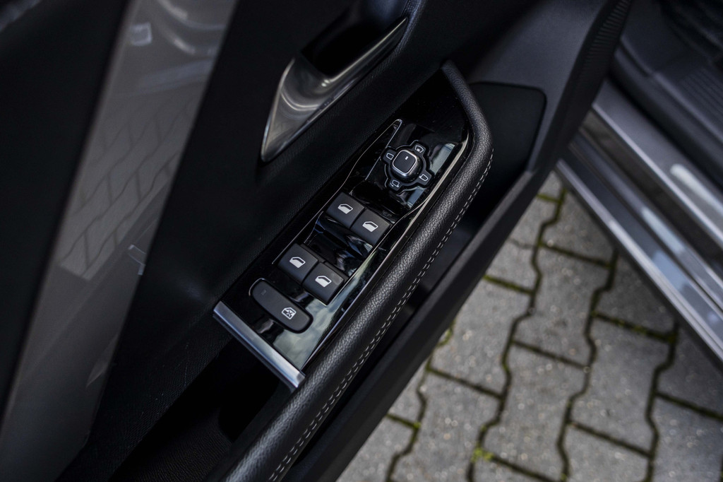 Opel Astra (GGS66X) met abonnement