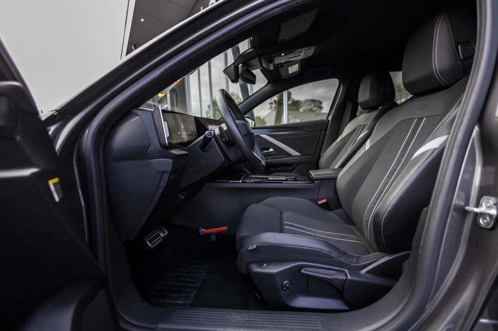 Opel Astra (GGS66X) met abonnement