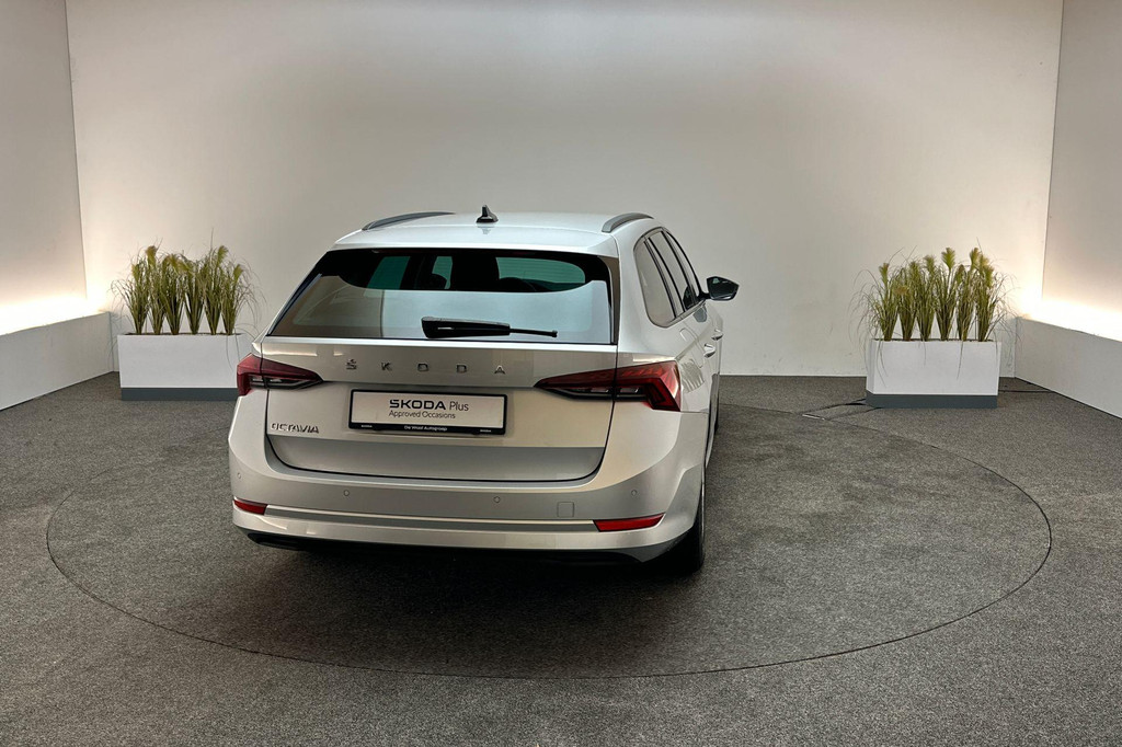 ŠKODA Octavia (S355ZS) met abonnement