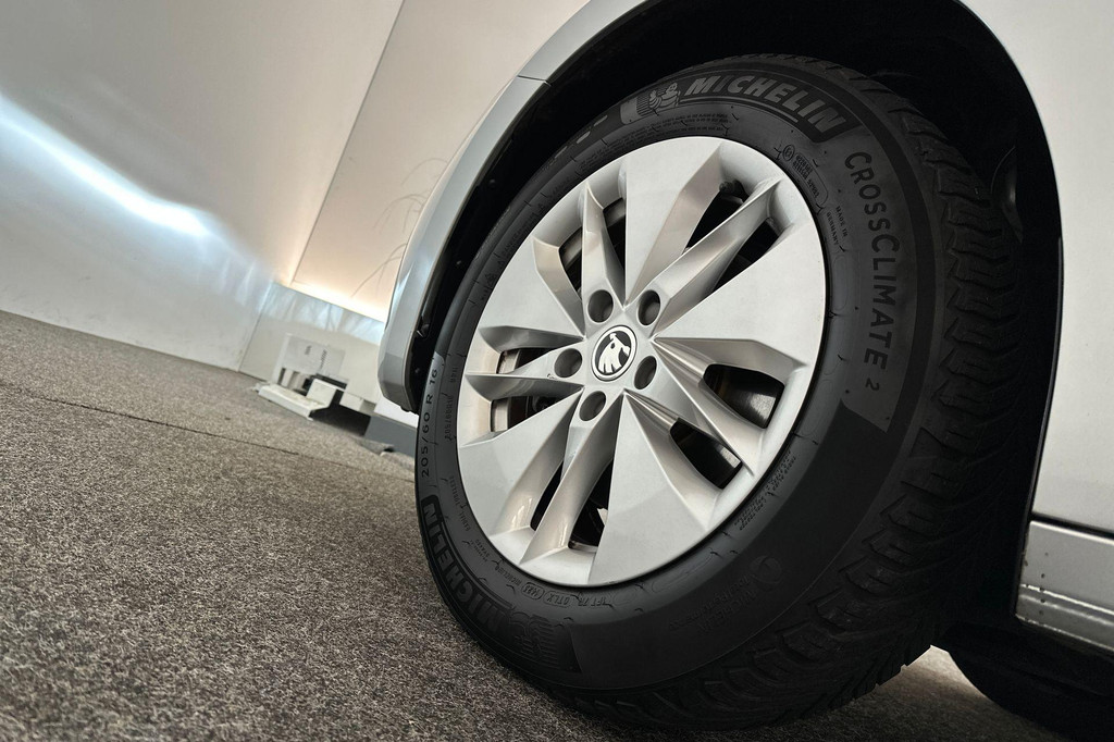 ŠKODA Octavia (S355ZS) met abonnement