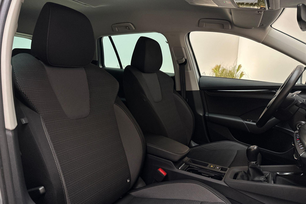 ŠKODA Octavia (S355ZS) met abonnement