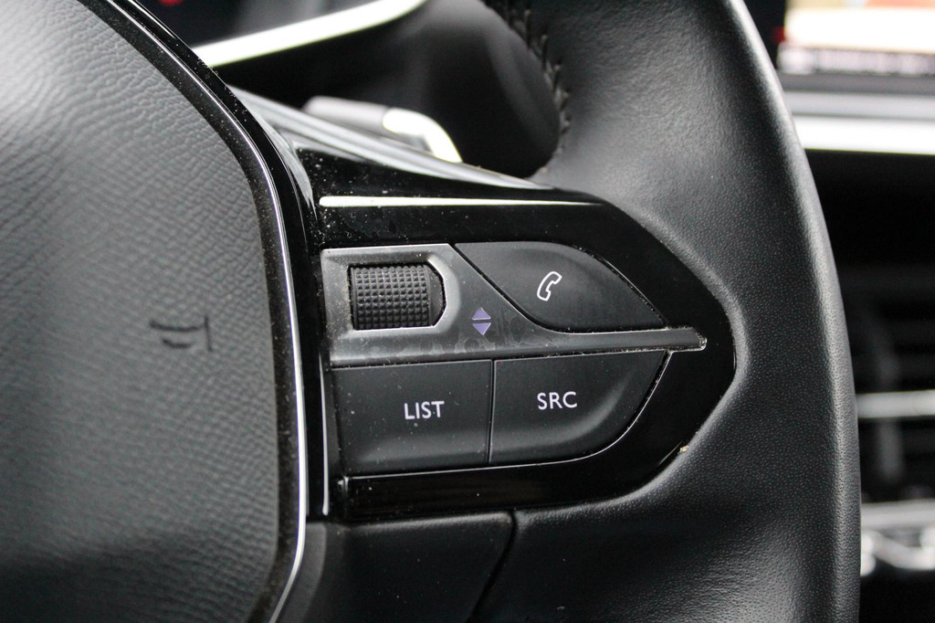 Peugeot 2008 (J457RT) met abonnement