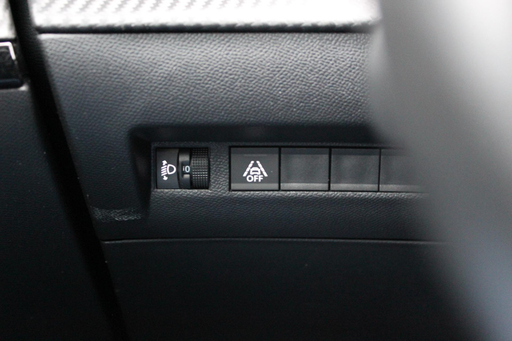 Peugeot 2008 (J457RT) met abonnement