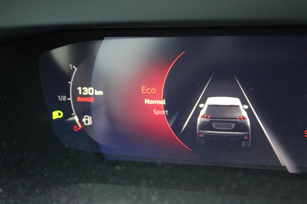 Peugeot 2008 (J457RT) met abonnement