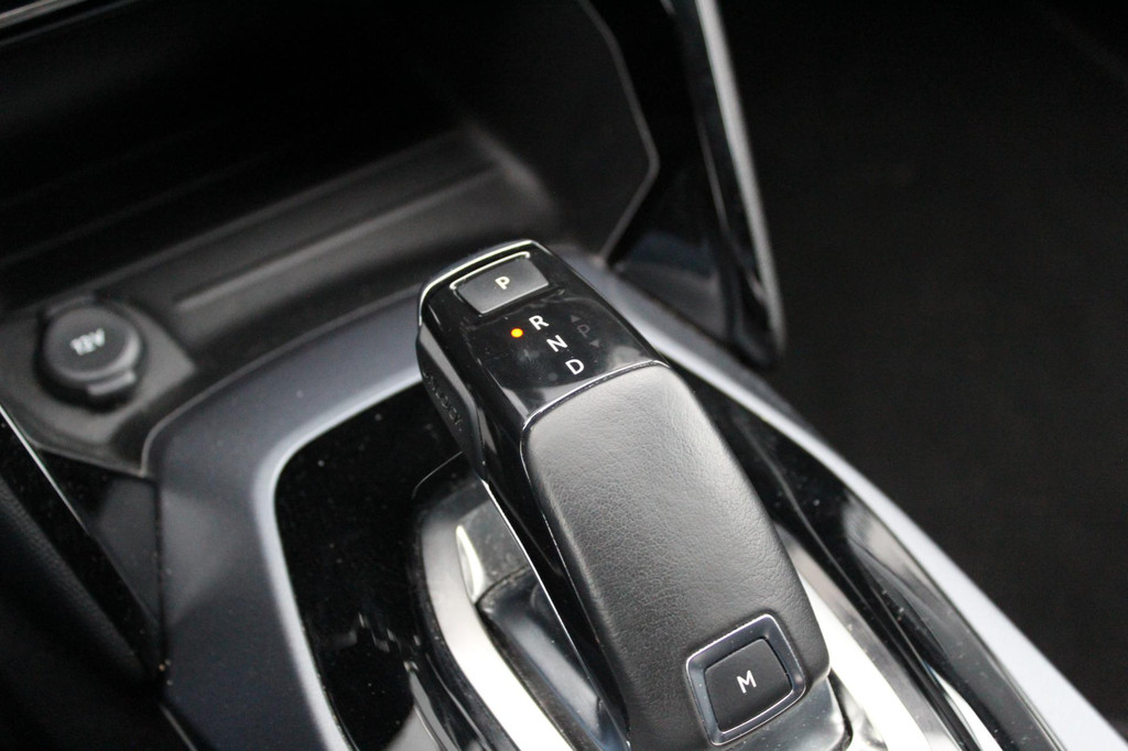 Peugeot 2008 (J457RT) met abonnement