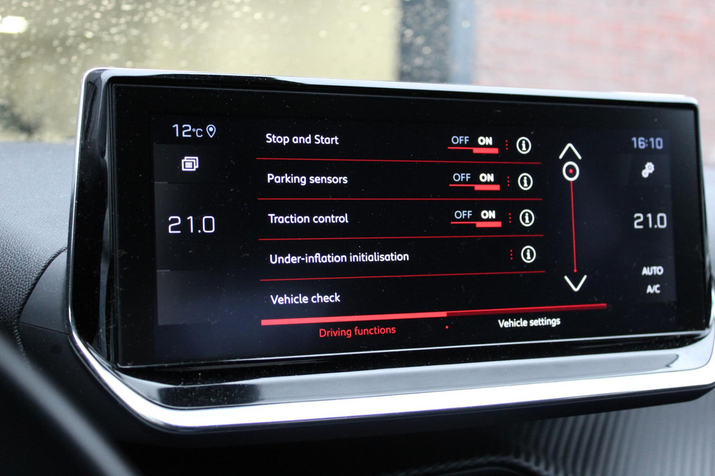 Peugeot 2008 (J457RT) met abonnement