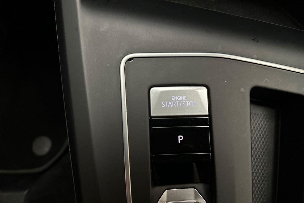 Volkswagen Golf (T963BT) met abonnement