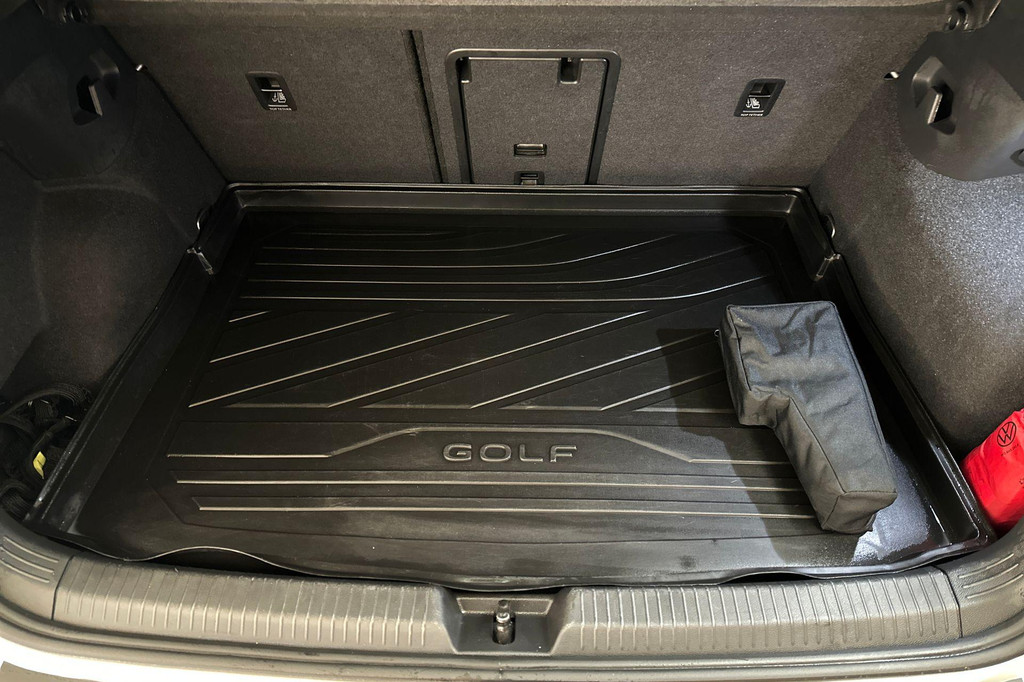 Volkswagen Golf (T963BT) met abonnement