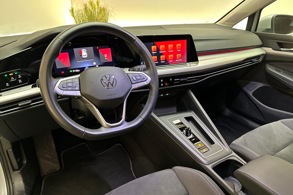 Volkswagen Golf (T963BT) met abonnement