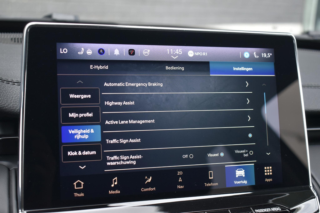 Jeep Compass (JKJ23L) met abonnement