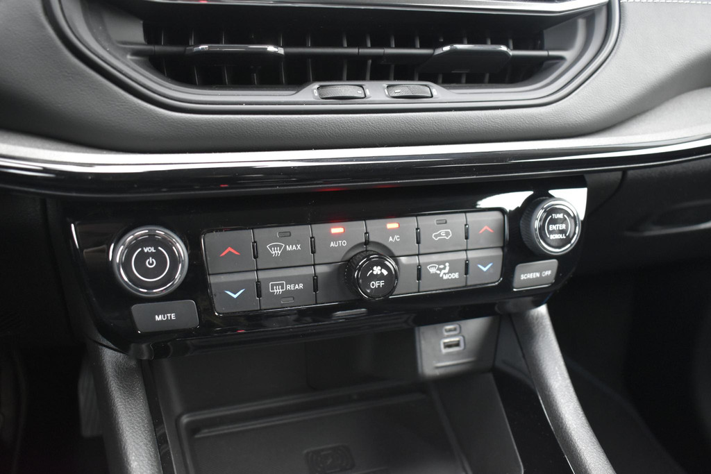 Jeep Compass (JKJ23L) met abonnement