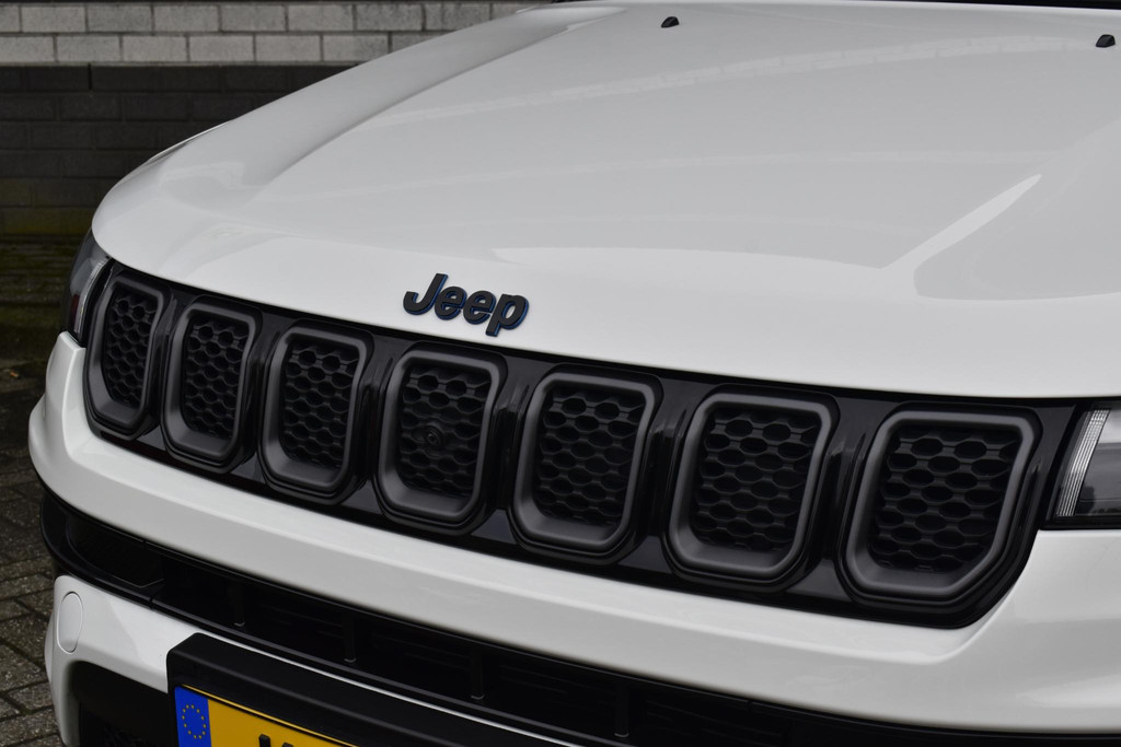Jeep Compass (JKJ23L) met abonnement