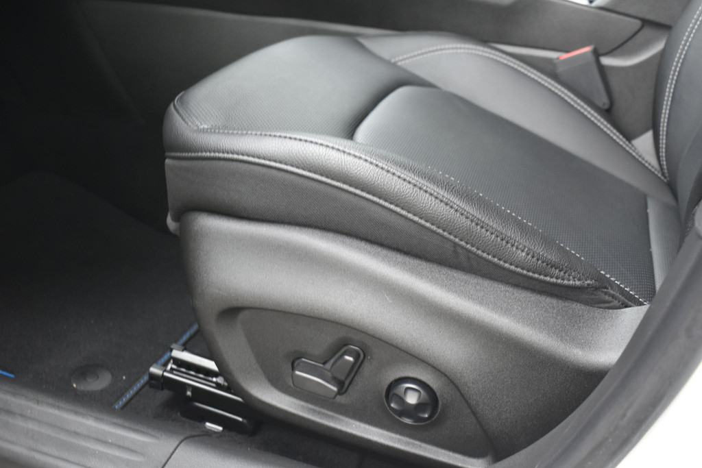 Jeep Compass (JKJ23L) met abonnement