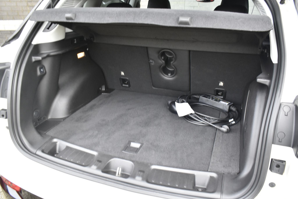 Jeep Compass (JKJ23L) met abonnement