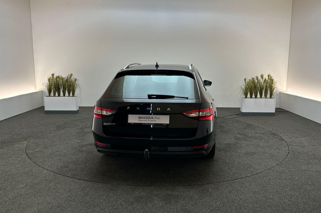 ŠKODA Superb (S632TK) met abonnement