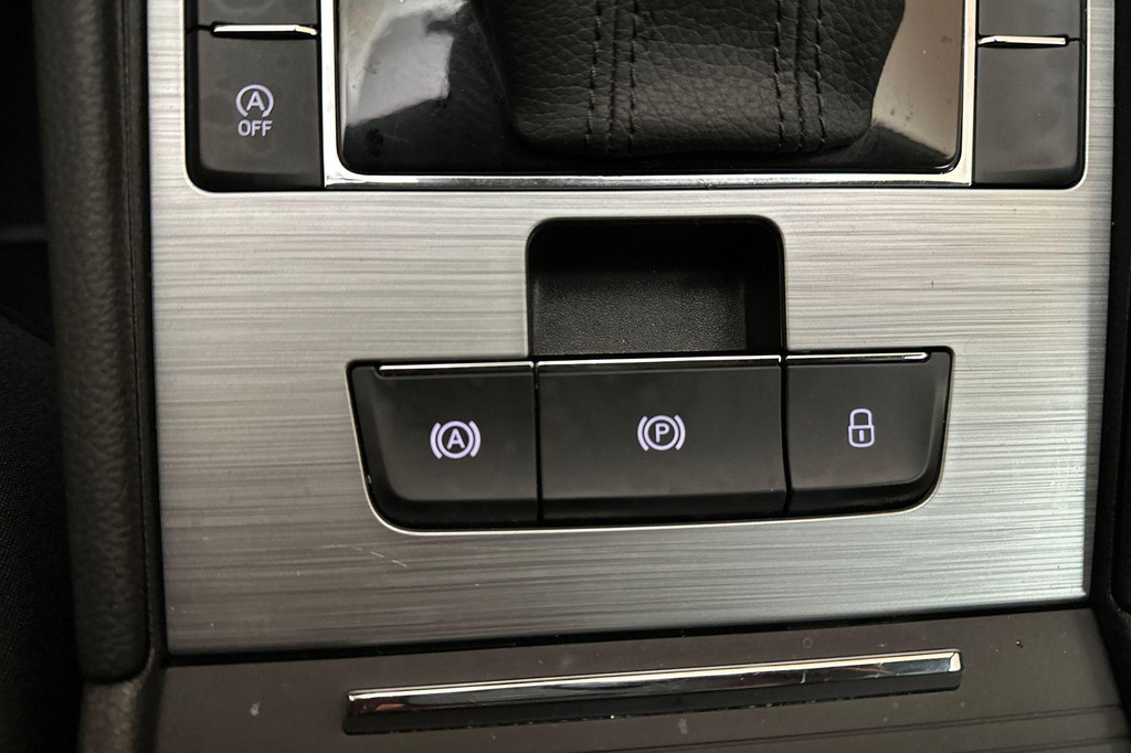 ŠKODA Superb (S632TK) met abonnement