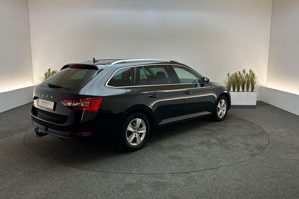 ŠKODA Superb (S632TK) met abonnement