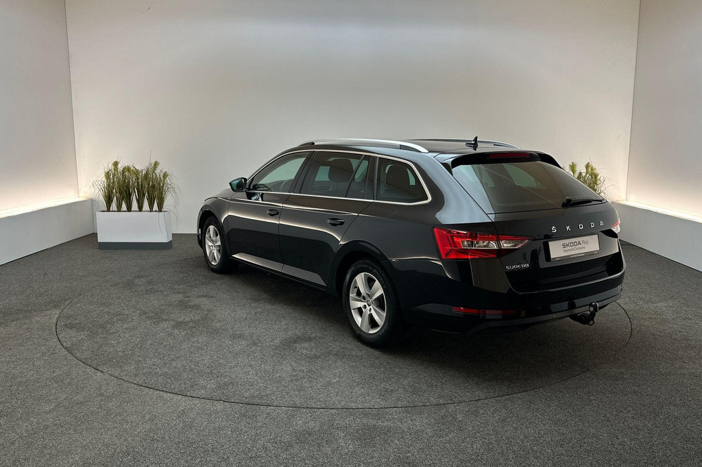 ŠKODA Superb (S632TK) met abonnement
