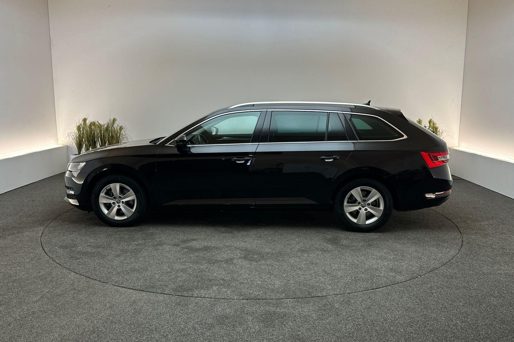ŠKODA Superb (S632TK) met abonnement