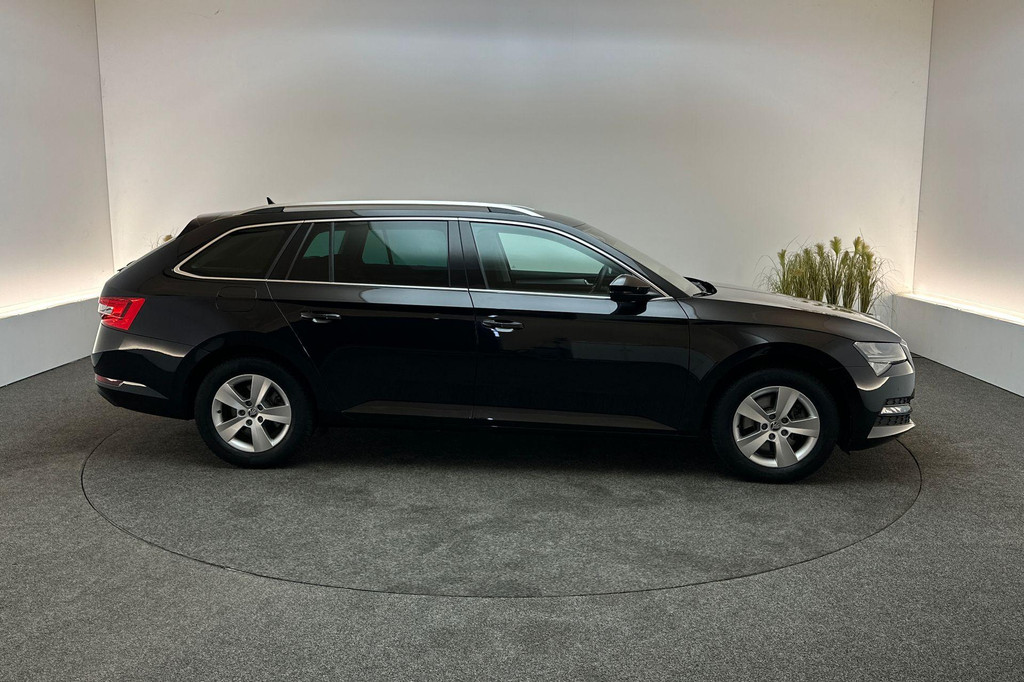 ŠKODA Superb (S632TK) met abonnement