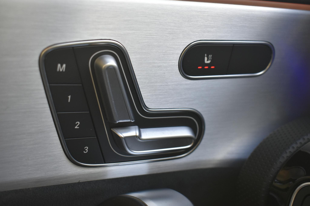 Mercedes-Benz CLA-Klasse (L166VN) met abonnement