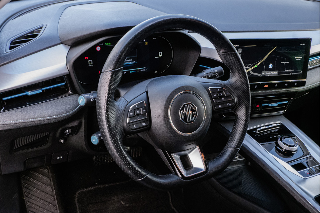 MG MG5 (GPG44X) met abonnement