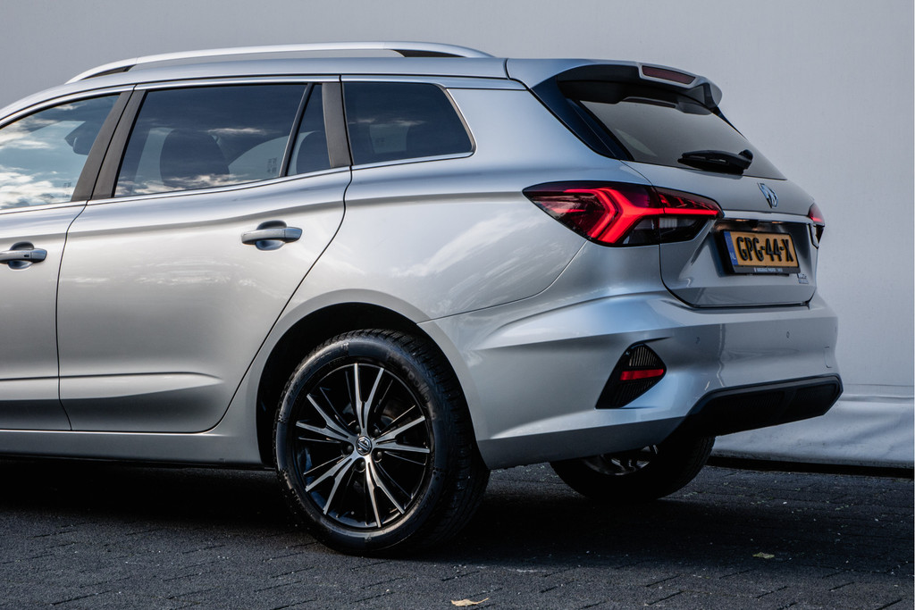 MG MG5 (GPG44X) met abonnement