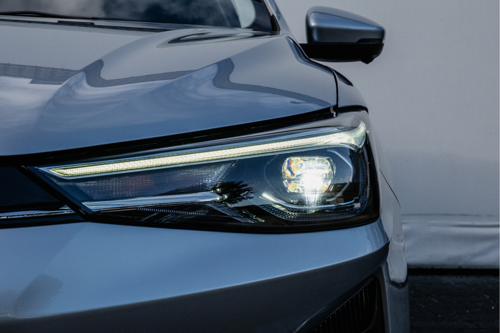 MG MG5 (GPG44X) met abonnement