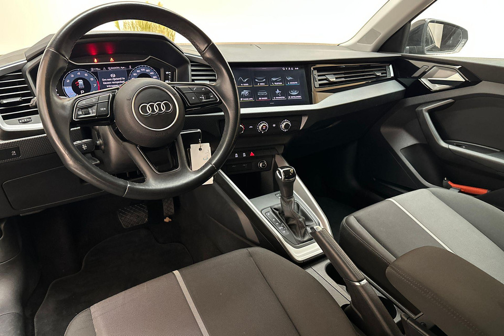 Audi A1 (N202HF) met abonnement