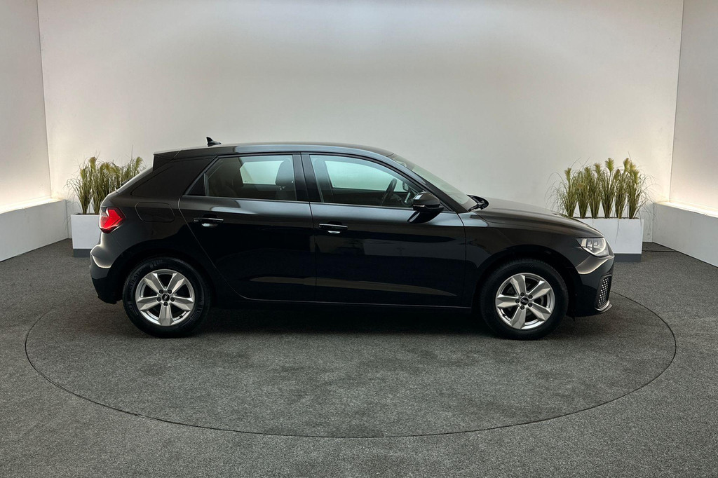 Audi A1 (N202HF) met abonnement