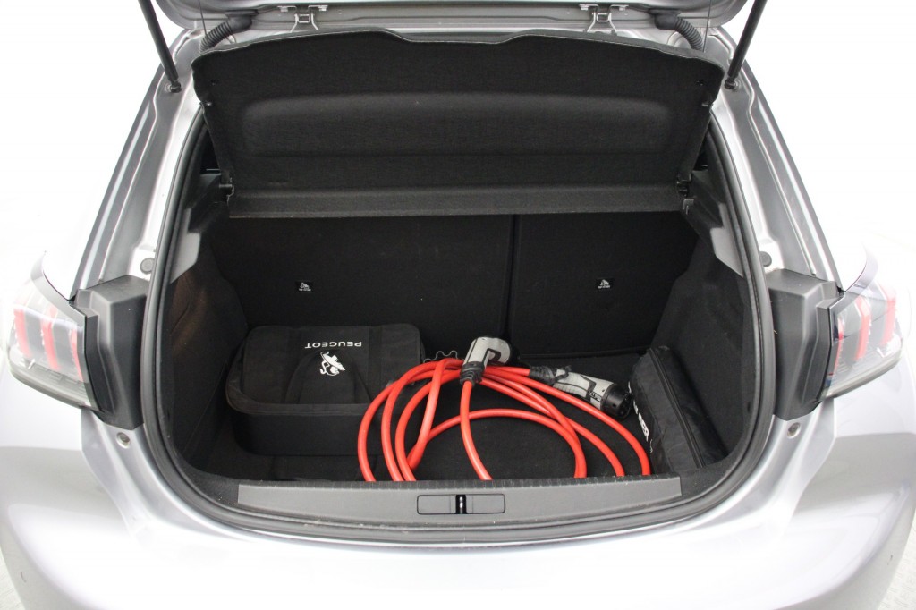 Peugeot e-208 (N558TB) met abonnement