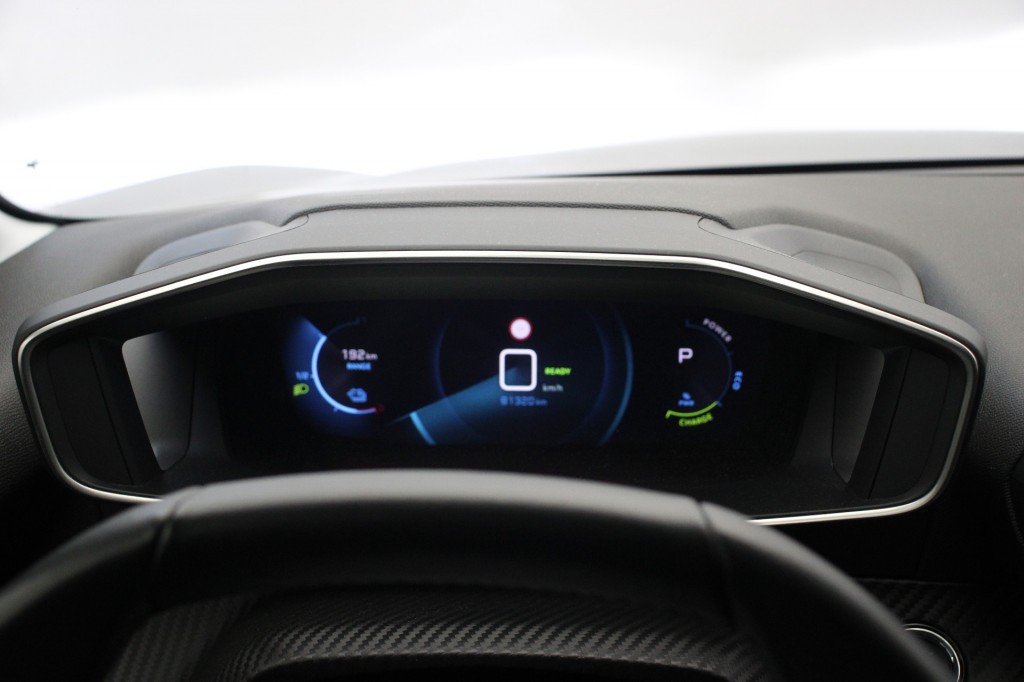 Peugeot e-208 (N558TB) met abonnement