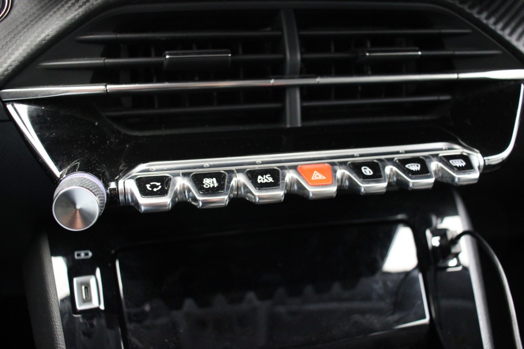 Peugeot e-208 (N558TB) met abonnement