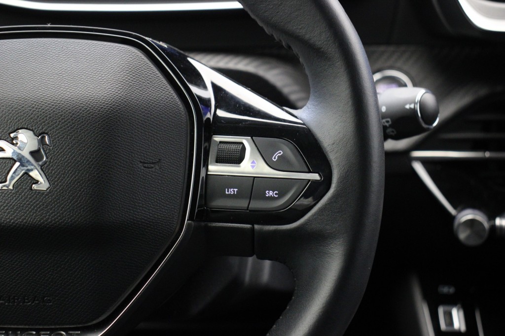 Peugeot e-208 (N557TB) met abonnement