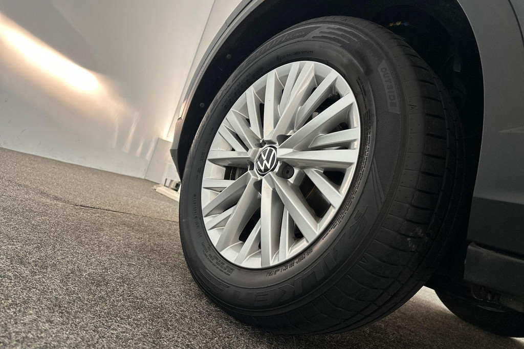 Volkswagen T-Roc (N757FS) met abonnement