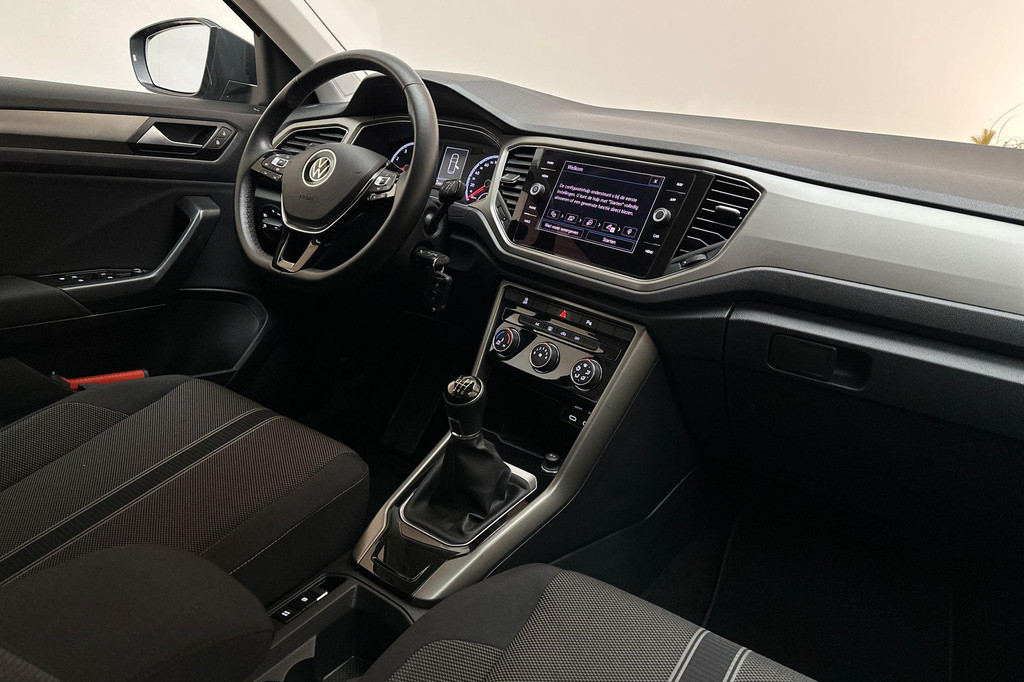 Volkswagen T-Roc (N757FS) met abonnement