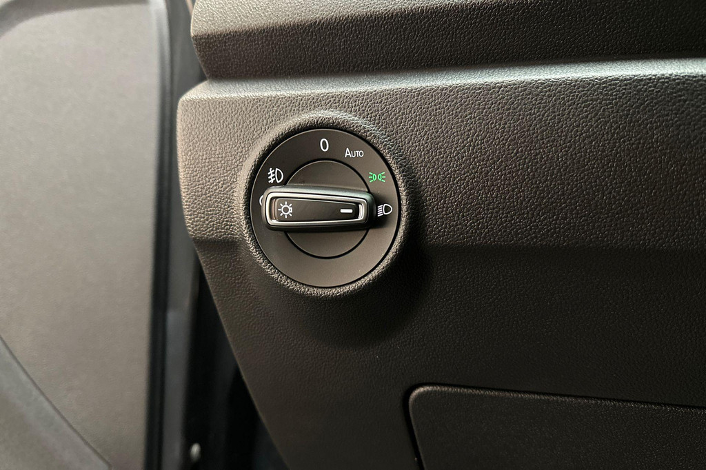 Volkswagen T-Roc (N757FS) met abonnement