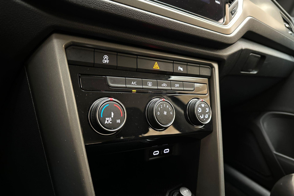 Volkswagen T-Roc (N757FS) met abonnement