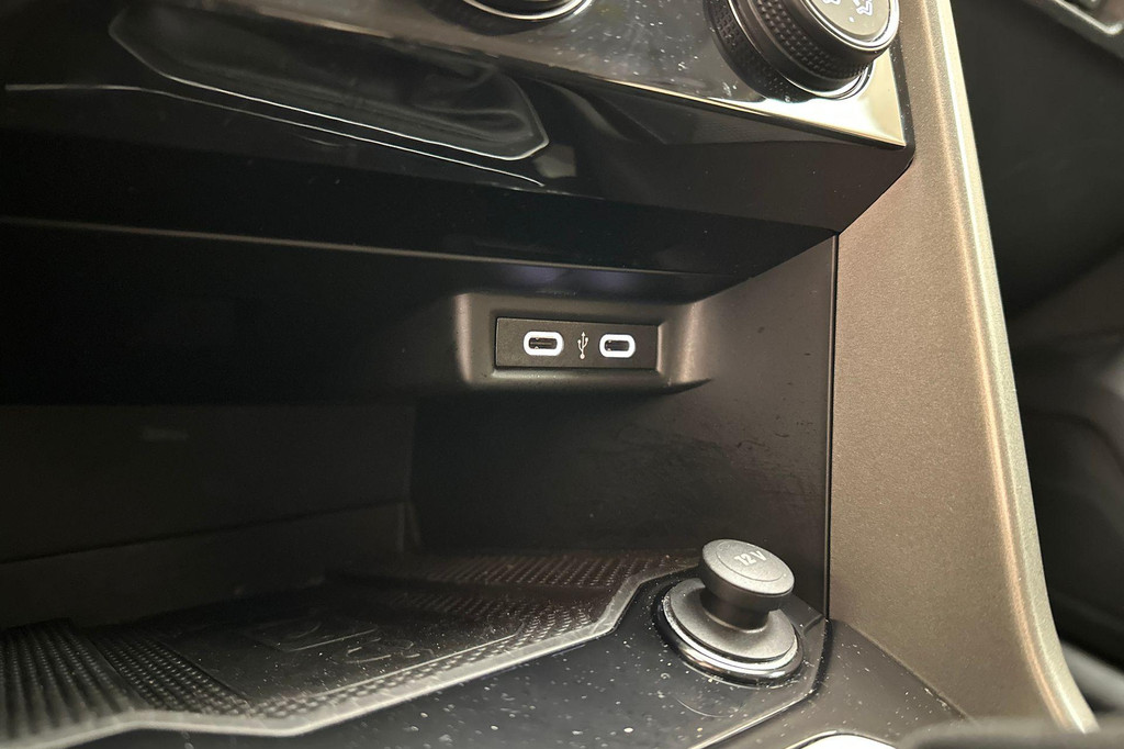 Volkswagen T-Roc (N757FS) met abonnement