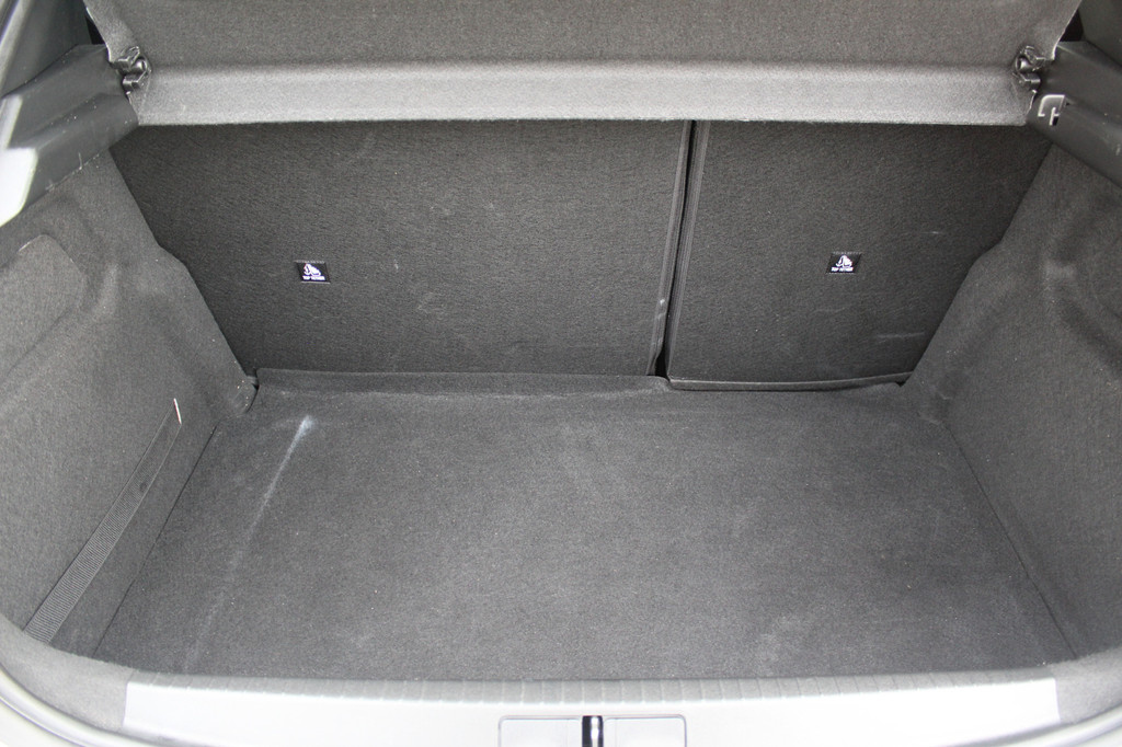 Peugeot 208 (T600BS) met abonnement