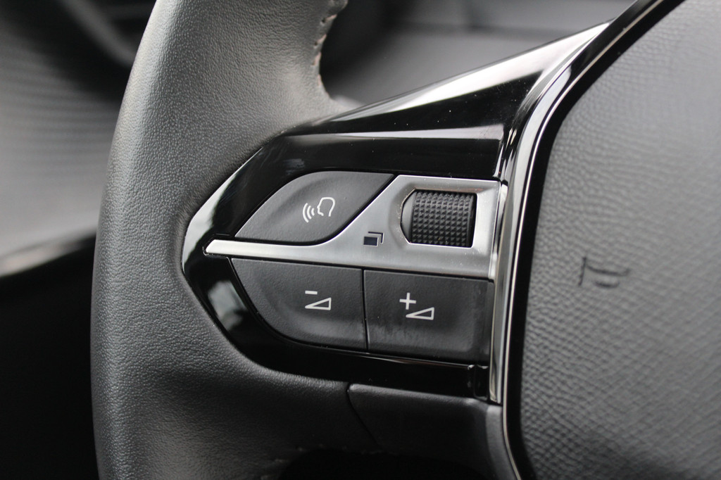 Peugeot 208 (T600BS) met abonnement